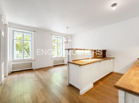 Pronájem bytu, 5+1, 141 m²