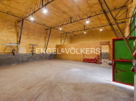 Pronájem komerčního objektu, sklad, 137 m²