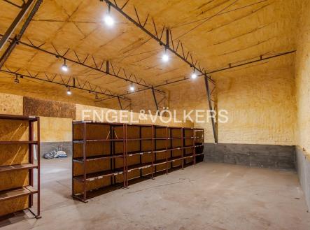 Pronájem komerčního objektu, sklad, 137 m²