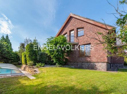 Pronájem domu/vily, 384 m²