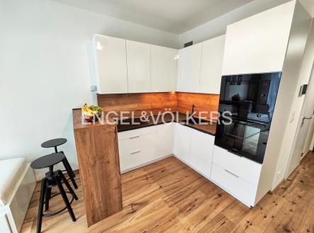 Pronájem bytu, 1+kk, 28 m²