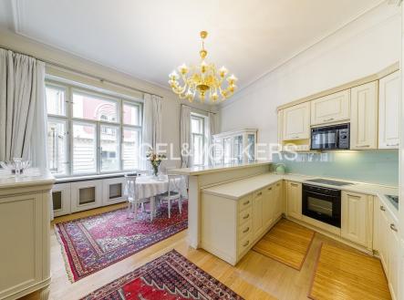 Pronájem bytu, 4+kk, 120 m²