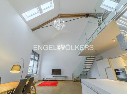 Pronájem bytu, 3+kk, 170 m²