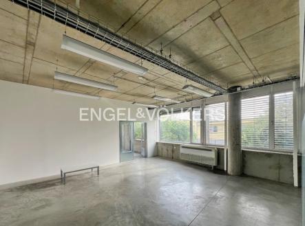 Pronájem kanceláře, 100 m²