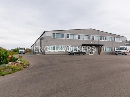 Pronájem komerčního objektu, sklad, 1 890 m²