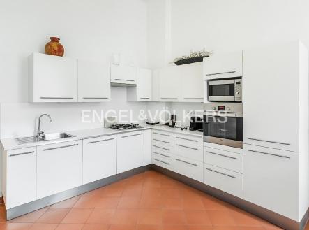 Pronájem bytu, 4+1, 140 m²