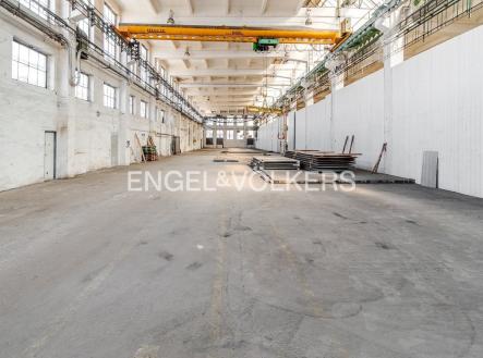 Pronájem komerčního objektu, sklad, 1 100 m²