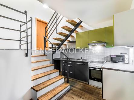 Pronájem bytu, 2+kk, 62 m²