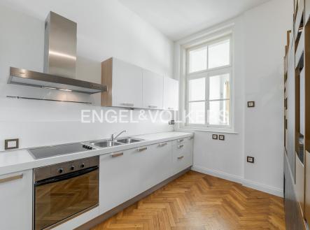 Pronájem bytu, 3+1, 138 m²