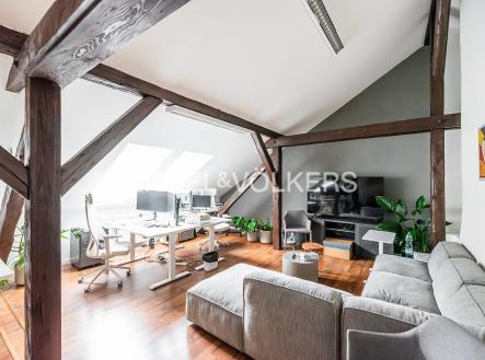 Pronájem kanceláře, 93 m²