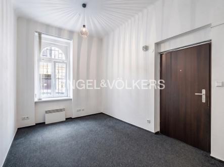 Prodej obchodní prostory, 92 m²