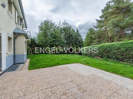 Pronájem domu/vily, 197 m²