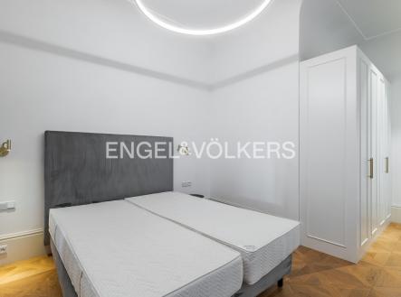 Pronájem bytu, 2+kk, 88 m²