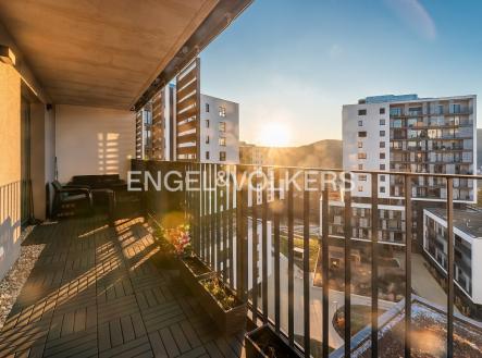 Pronájem bytu, 3+kk, 72 m²