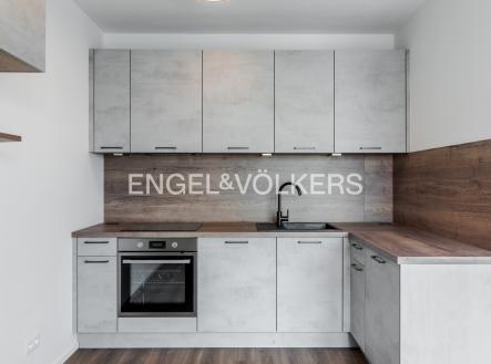 Pronájem bytu, 1+kk, 34 m² obrázek