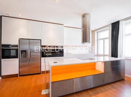 Pronájem bytu, 3+kk, 86 m²