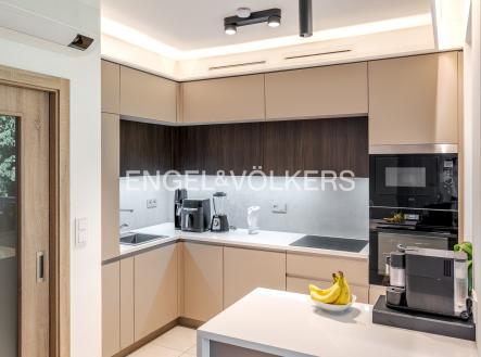 Pronájem bytu, 2+kk, 61 m²
