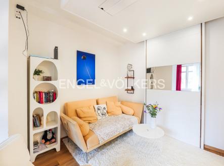 Pronájem bytu, 1+kk, 38 m²