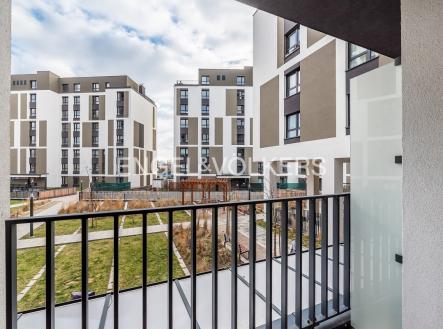 Pronájem bytu, 3+kk, 77 m²