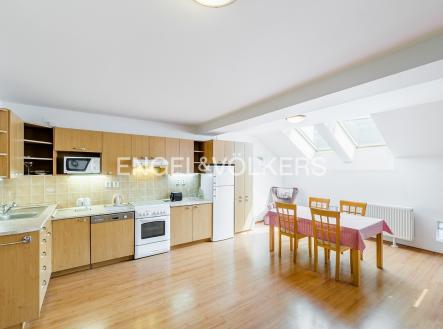 Pronájem bytu, 3+kk, 127 m²