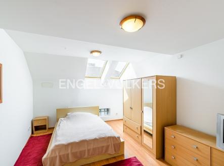 Pronájem bytu, 3+kk, 127 m²
