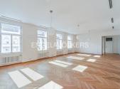Pronájem bytu, 4+kk, 202 m²