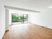 Pronájem domu/vily, 168 m²