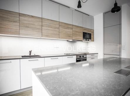 Pronájem domu/vily, 165 m²