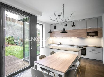 Pronájem domu/vily, 165 m²