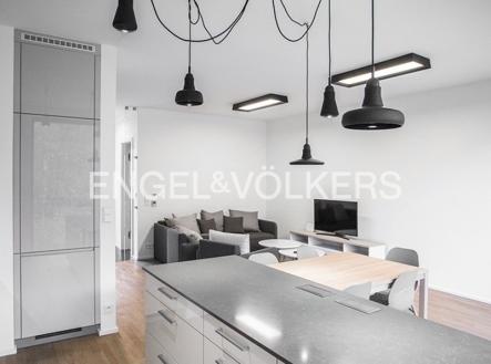 Pronájem domu/vily, 165 m²