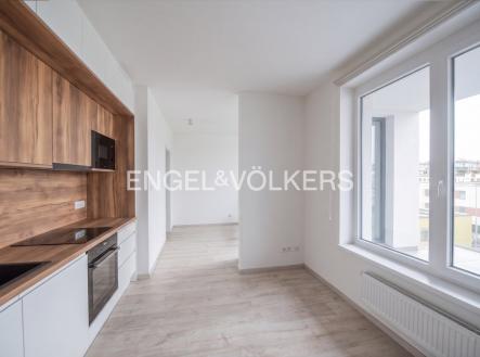 Pronájem bytu, 1+kk, 33 m²