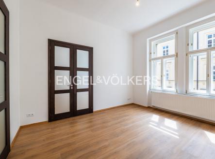 Pronájem bytu, 2+kk, 65 m²