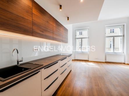 Pronájem bytu, 2+kk, 65 m²