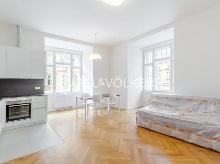 Pronájem bytu, 4+kk, 99 m² obrázek