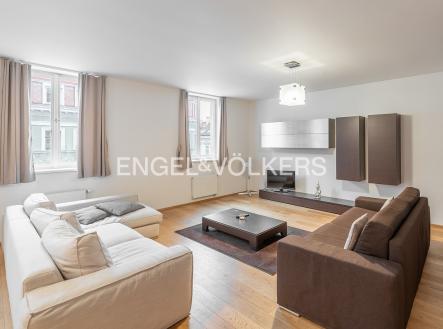 Pronájem bytu, 3+kk, 94 m²