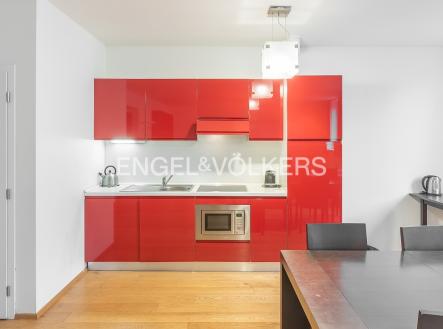 Pronájem bytu, 3+kk, 94 m²
