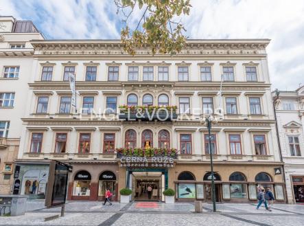 Pronájem obchodní prostory, 81 m²
