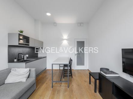 Pronájem bytu, 1+kk, 29 m²