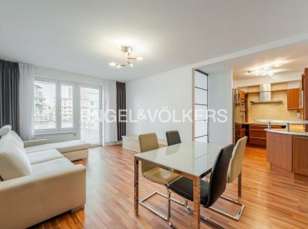 Pronájem bytu, 3+kk, 82 m²