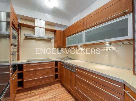 Pronájem bytu, 3+kk, 82 m²