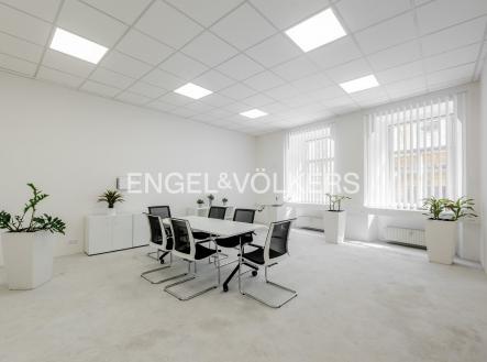 Pronájem kanceláře, 115 m²