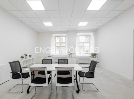 Pronájem kanceláře, 115 m²