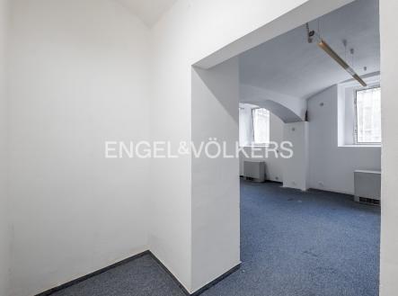Pronájem kanceláře, 42 m²