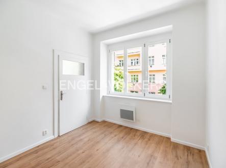 Pronájem bytu, 2+kk, 43 m²