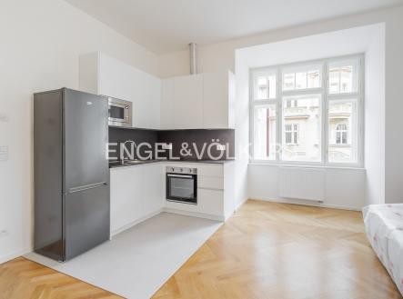 Pronájem bytu, 3+kk, 90 m²
