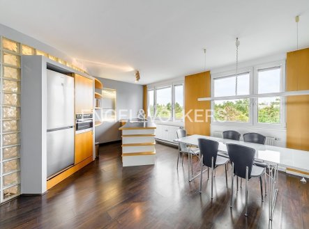 Kompletně zařízený byt 2+kk s balkonem