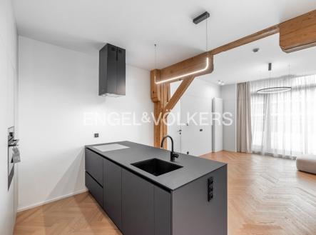 Pronájem bytu, 3+kk, 95 m²