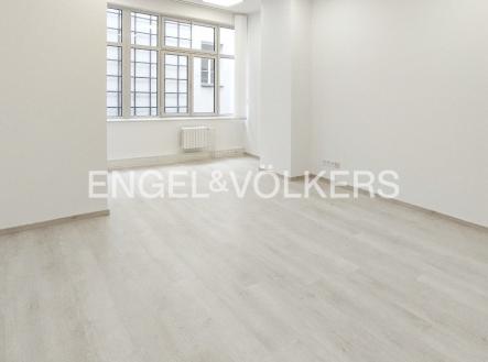 Pronájem kanceláře, 25 m²