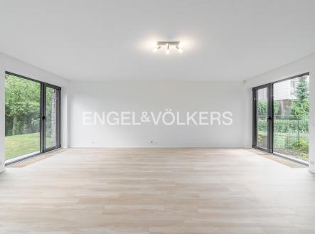 Pronájem bytu, 5+kk, 139 m²