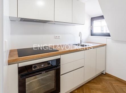 Pronájem bytu, 2+kk, 89 m²